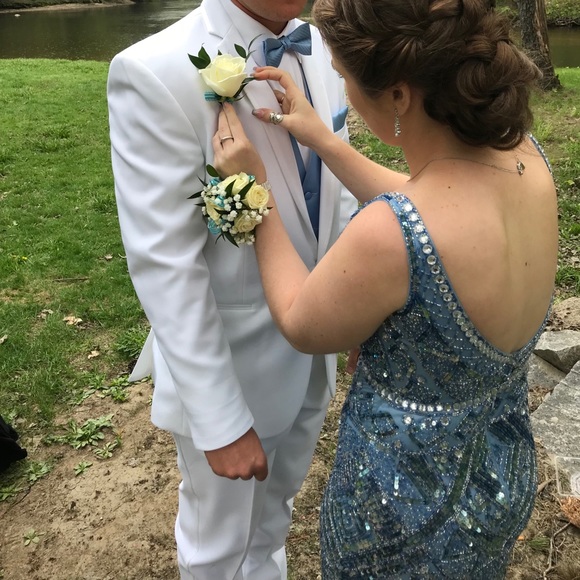 PROM DRESS - Picture 7 of 9